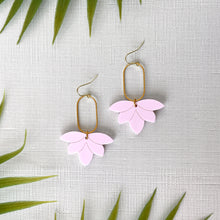 Load image into Gallery viewer, Modern Flower Charm Earrings - Pink (Acrylic)