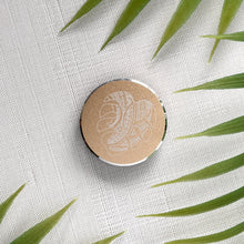 Load image into Gallery viewer, Tribal Engraved Phone Grip - Monstera (Metal)