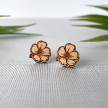 Load image into Gallery viewer, Hibiscus Studs (Wood)