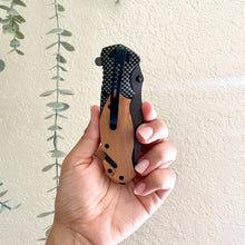 Load image into Gallery viewer, Tribal Engraved Knife v1