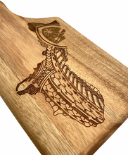 Load image into Gallery viewer, Guam Tribal Engraved Cutting Board w/Handle