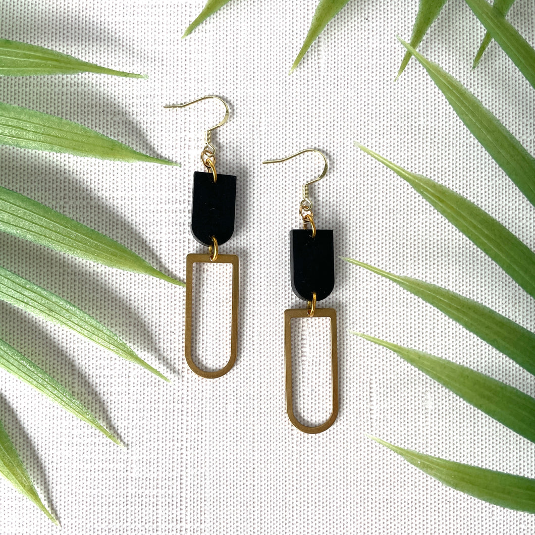 U-Charm Earrings - Black Matte (Acrylic)