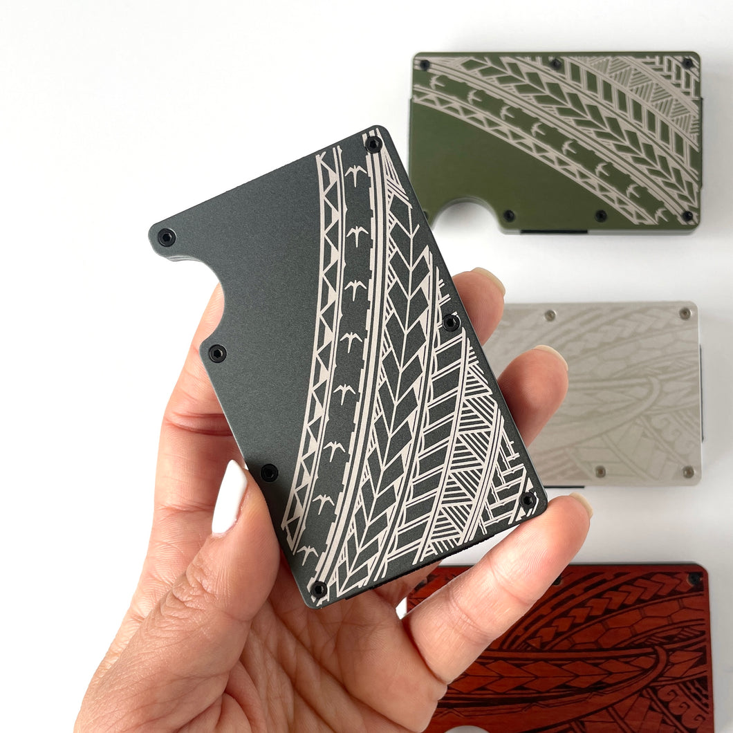 Half Tribal Engraved Metal Wallet - Gray