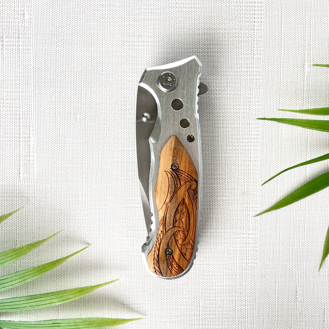 Tribal Engraved Knife v2