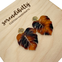 Load image into Gallery viewer, Tortoise Shell Monstera Earrings w/Stud (Acrylic)
